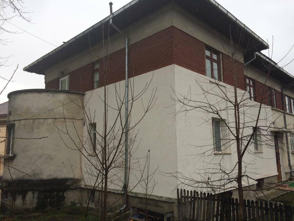 Garsoniera Mandrilor Apartment Slănic Exterior photo